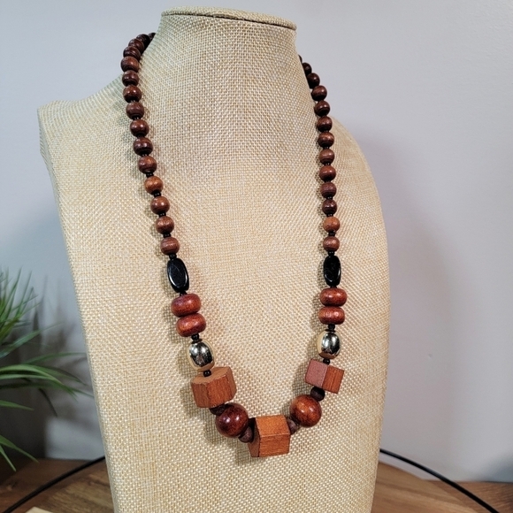 Wooden Statement Necklace Fall tones - Picture 6 of 12